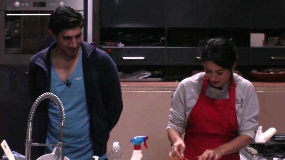 De “cook off” tussen Madilia en Mehmet is van start gegaan