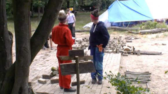 Mike en Jessie hebben irritaties over de open dag in Utopia 2