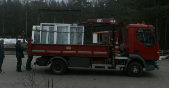 Kozijnen arriveren in Utopia