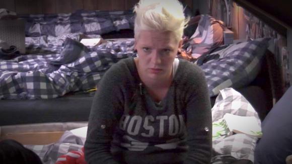 Gabriëlle hoort Stefanie uit over Rob