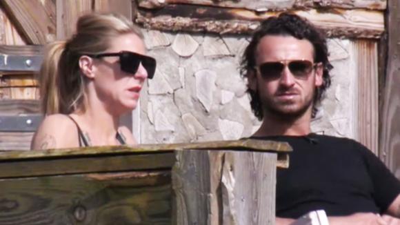 De groep speculeert over een vervanger van Ramona