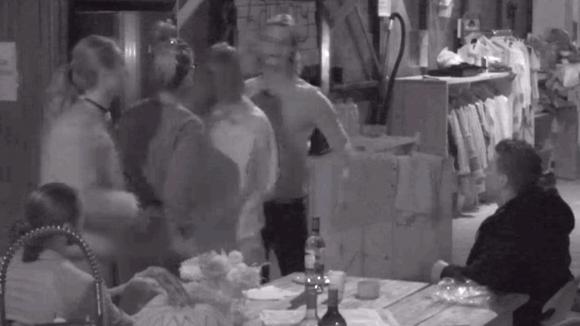 René en Chipp vliegen elkaar bijna in de haren