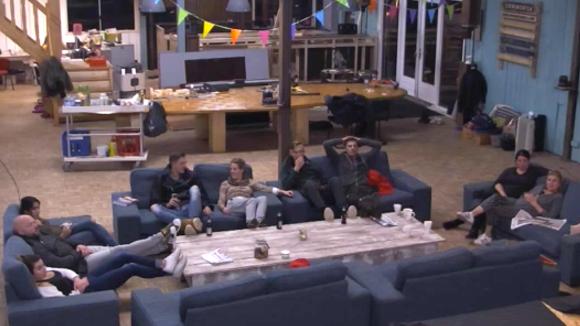 Hoe verliep de videopresentatie van de stiekeme opnames die tijdens Ladies Night gemaakt zijn?