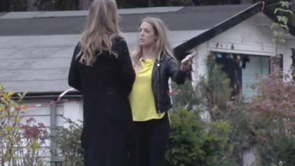 Romy vindt dat Billy zich opmerkelijk tegenover de groep gedraagd