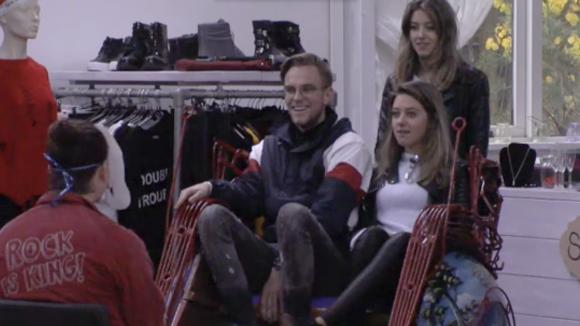 Chipp vertelt Demi en Senna wat voor date ze kunnen verwachten