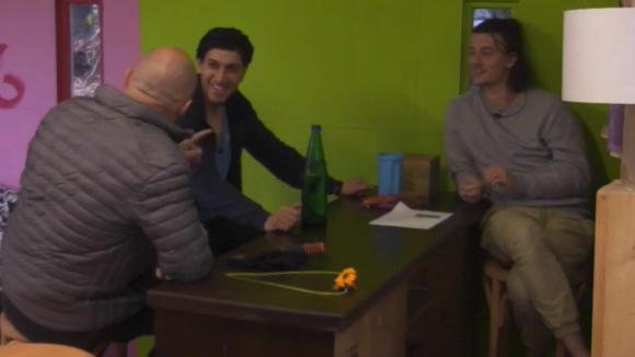 Baldr reageert positief op de splitsing van de bv en moedigt Chipp aan