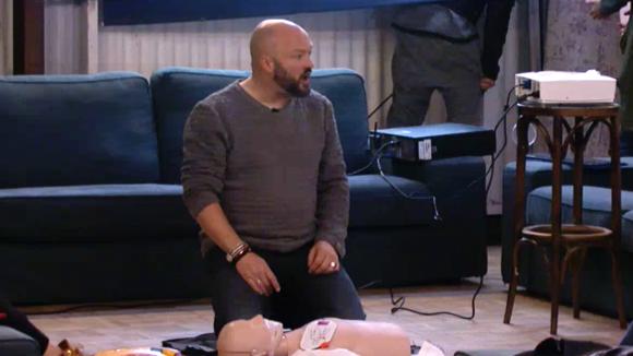 Baldr geeft toch een EHBO cursus alleen aan de vrouwen