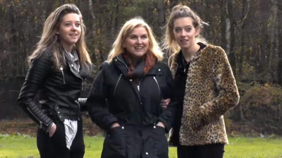 José heeft familiebezoek in Utopia