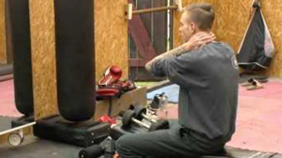 Senna gaat meer rekening houden met zijn relatie buiten Utopia