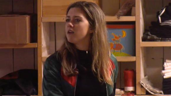 Het mannen en vrouwen team hebben ruzie over een gerecht