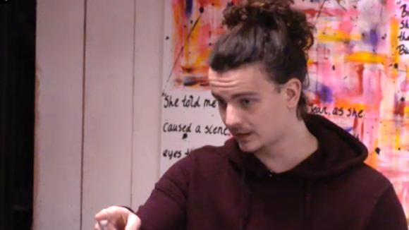 Chipp en Fay uiten hun frustratie over Billy bij elkaar