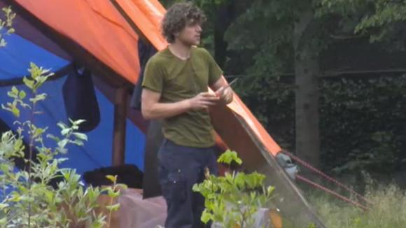 Adriaan heeft kritiek op de groep