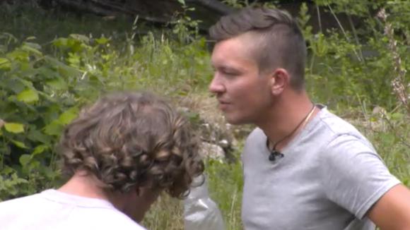 Mike is het niet eens met nieuweling Sanne