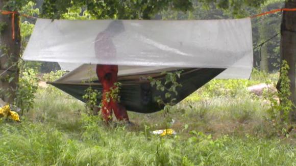 Mike heeft er schoon genoeg van dat mensen aan zijn spullen zitten