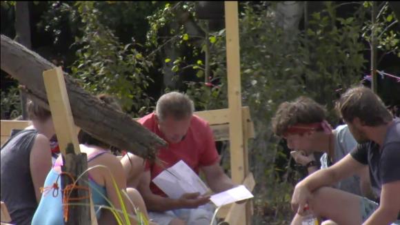 De bewoners uit Utopia 2 krijgen een flinke factuur binnen