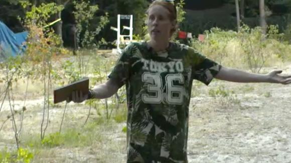 Hiske flipt door een opmerking van mede bewoner Mike