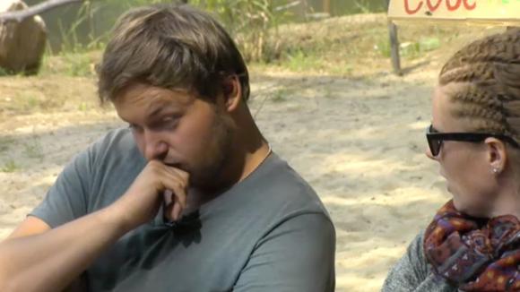 Hiske is benieuwd hoe het nu is tussen Gerrit en Shelley