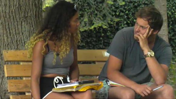 Shelley heeft een nieuwe idee voor een evenement in Utopia 2