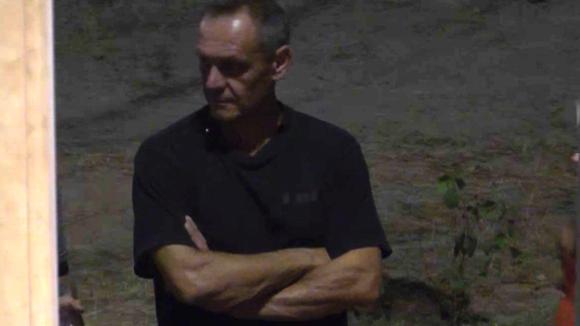 John snapt niet dat bewoners ’s avonds laat nog eten