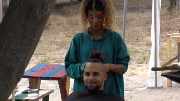 Joaquin weet al op welke bewoners hij niet gaat stemmen tijdens de naderende stemronde