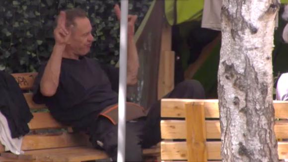 John gelooft niks van Gerrit zijn plotselinge ommekeer