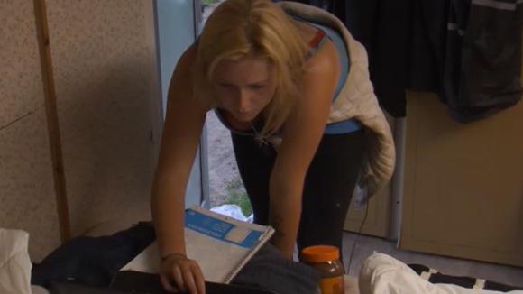 Sanne bedenkt een ludiek plan om de kaartverkoop van de Jam Sessie te stimuleren