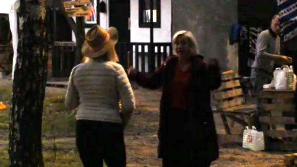 Brenda wordt verrast, er is post