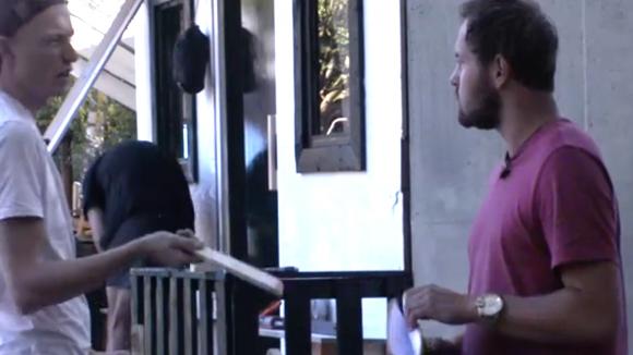 Jeffry besluit Gerrit te negeren, hij wil zijn excuses niet aanbieden