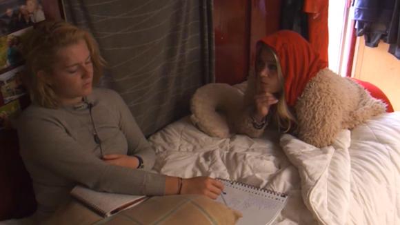 Sanne weigert om vandaag de caravan uit te komen