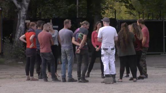 Greenpeace geeft voorlichting over plastic afval in Utopia 2