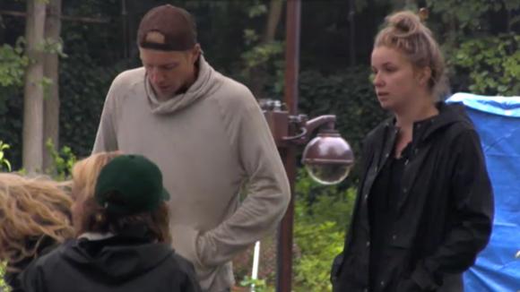 Jessie schudt de groep wakker over de uitgaven