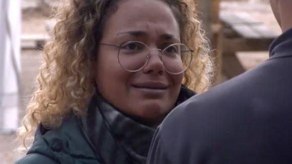 Brandon gaat de confrontatie met Shelley aan, hij vindt haar schijnheilig