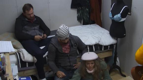 Lotus, Timothy, Joaquin,Gerrit en Shelley willen een tweede camera bestellen