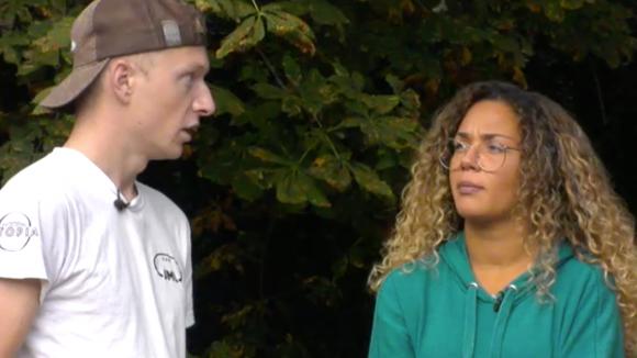 Jeffry lijkt zijn afspraak niet na te komen en Shelley spreekt hem erop aan