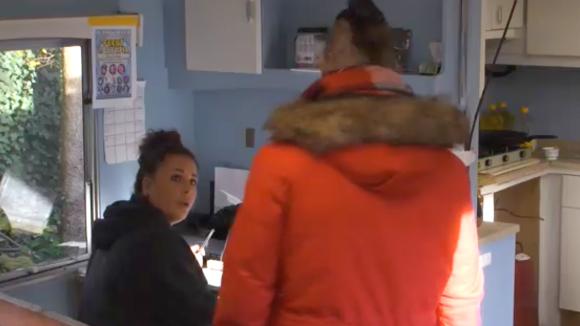 Merel en Joaquin hebben ruzie over de computertijd