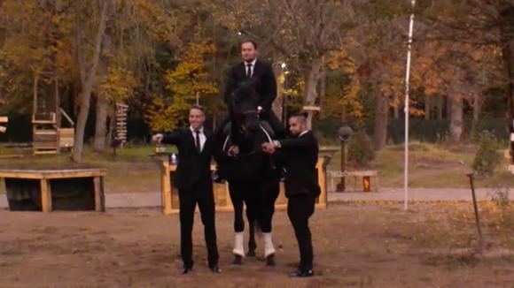 De drie musketiers halen alles uit de kast met een bijzondere fotoshoot