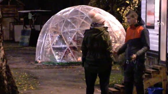 Mike en Hiske praten over Timothy, Gerrit en Joaquin