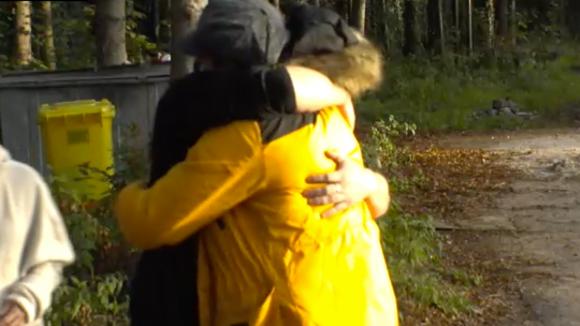 Timothy zijn bezoek arriveert in Utopia 2