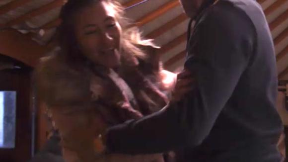 Franny, Lotus en Shelley richten een ravage aan bij de drie musketiers