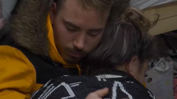 Franny en Timothy bespreken hun status, komt er een relatie?